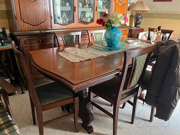 Tavola Classica con 6 sedie legno e stoffa