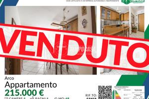 BILOCALE IN CENTRO AD ARCO CON TERRAZZA E POSTO AU