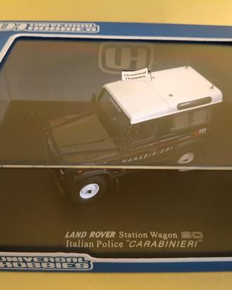 Land Rover Defender carabinieri 