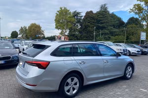 SKODA Octavia 2.0 TDI EVO SCR DSG Wagon Style