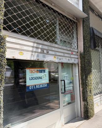 NEGOZIO A RIVOLI