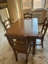 Tavolo in legno