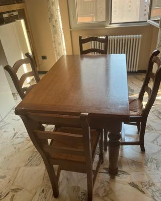 Tavolo in legno