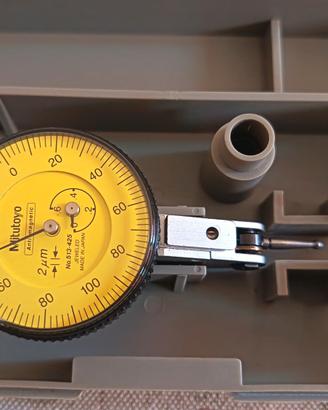 Comparatore a leva bimillesimale 