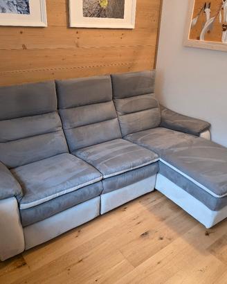 Divano con chaise longue e relax elettrico 