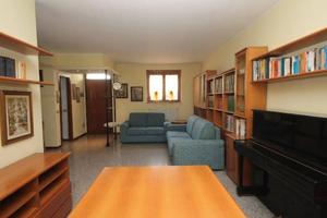 Villetta a schiera di 135 m² con 4 locali e box au