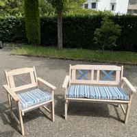 Poltroncina e divanetto in legno