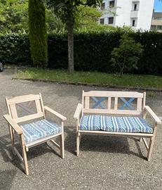 Poltroncina e divanetto in legno