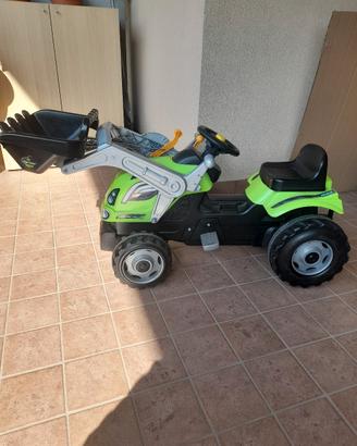 trattore a pedali smoby