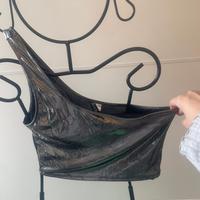 Top corto color argento