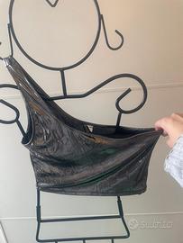 Top corto color argento