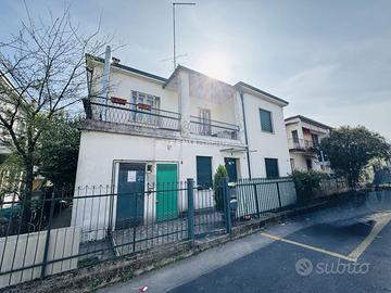 BILOCALE con INGRESSO INDIPENDENTE