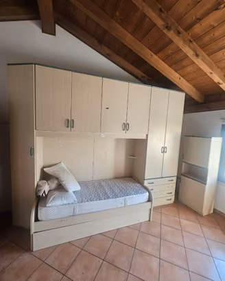 Cameretta A Ponte Con Armadio E Letto Completa