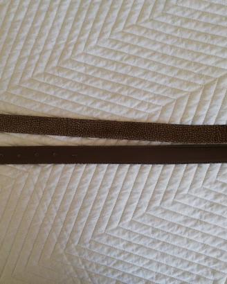 Cintura in pelle marrone e beige. marca Burberrys 