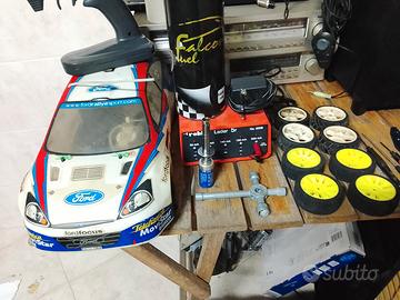 giocattolo macchina a benzina 