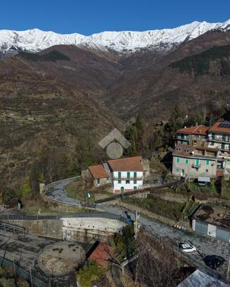 MULTILOCALE A MOLINI DI TRIORA