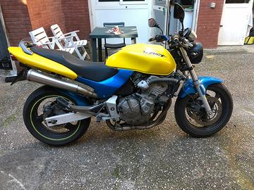 Vendi Honda Hornet 600
