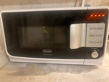 Forno microonde Delonghi sfronatutto