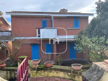 Villetta a schiera di 130 m² con 5 locali a Ardea