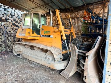 Bulldozer Liebherr 732