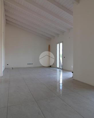VILLA A SCHIERA A CALVISANO
