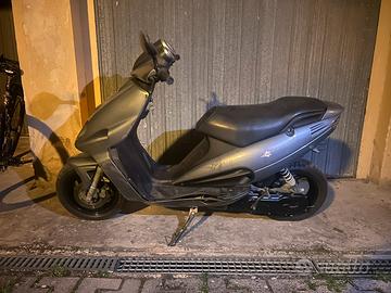 Malaguti phantom f-12