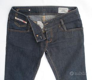 Jeans Diesel color blu indaco, size 27 (TG. IT 40)