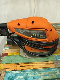 levigatrice Black and Decker 