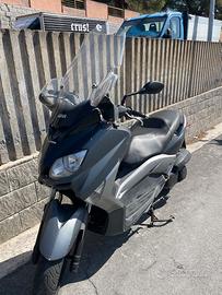 Yamaha X Max 250