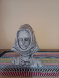 Ambrogio Massidda Ceramica Sardegna donna costume