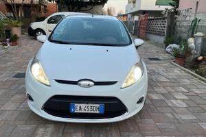Ford Fiesta 1.4 5 porte Bz.- GPL scade 2030