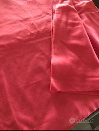 Taglio panno di lana rosa corallo