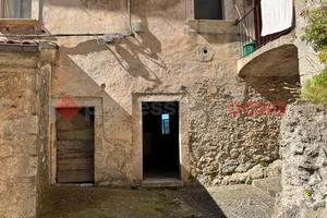 Appartamento Pesche [I0426VRG]