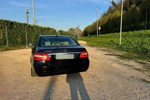 Mercedes-Benz E250