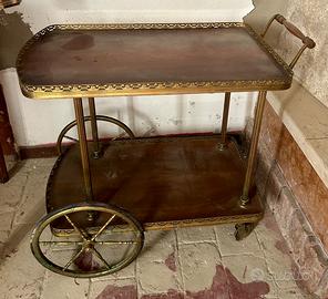 Carrello per liquori vintage