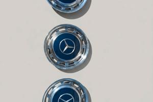 Tris coppe ruota Mercedes  W114, W108, W116, W123