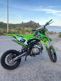 Pit bike