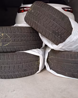 Pneumatici  invernali 225/55/r19