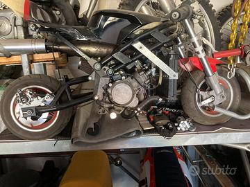 Mini moto stradale
