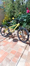 BICICLETTA RAGAZZO 24" POLLICI PARI AL NUOVO