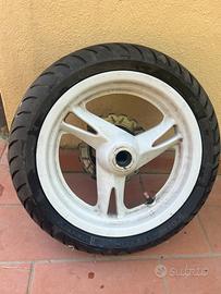 Cerchio post Malaguti Phantom F12R+ gomma michelin