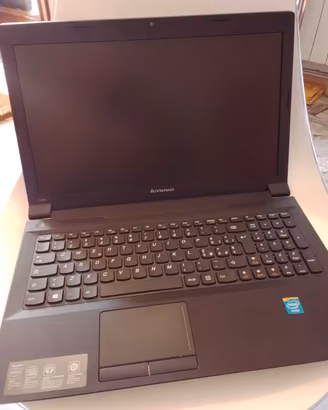 portatile Lenovo classe b 590.