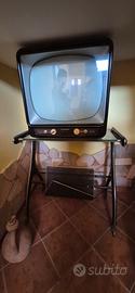 antico televisore a valvole