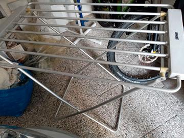 Stendibiancheria elettrico