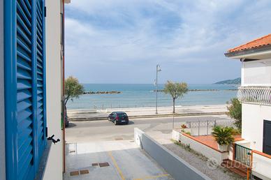 Casa vacanza casal velino marina fronte mare