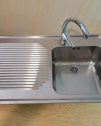 lavandino incasso con rubinetto per cucina inox