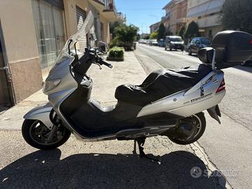 Suzuki burgman 400