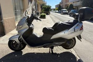 Suzuki burgman 400