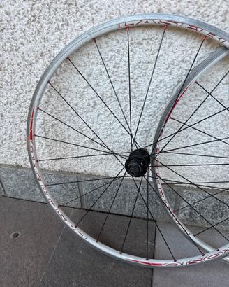 Ruote bici dtswiss 240 ambrosio laser pro