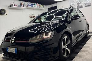 Volkswagen Golf GTI 2.0 TSI 220cv DSG